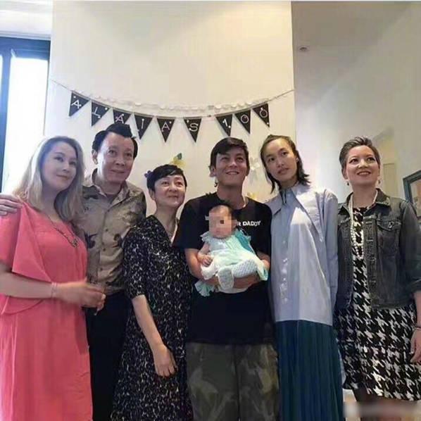 陳冠希女兒首曝光 陳冠希女友是誰？秦舒培個人資料照片家庭背景