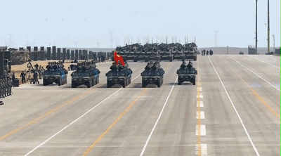 日本網(wǎng)友第一次看中國建軍節(jié)閱兵直播 啥反應(yīng)？