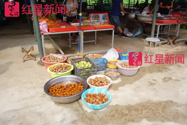 文玩核桃遇冷由幾萬(wàn)一對(duì)降到5元沒(méi)人要？商戶否認(rèn)