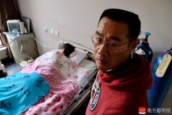 王煥凱說，要通過堅持刑事訴訟，換張津華和社會一個公道。（羅逸爵 攝）