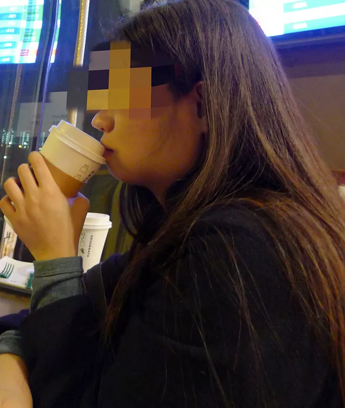 小伙租長(zhǎng)發(fā)漂亮妹子回老家過年 結(jié)果祭祖時(shí)尷尬了