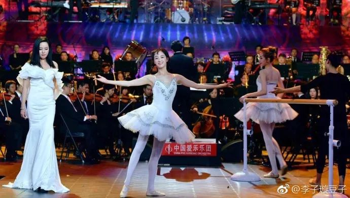 《創(chuàng)造101》主題曲公布，這個被吐槽油膩的c位是什么來頭？