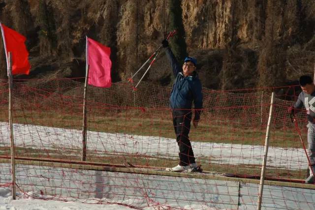 這幾個(gè)帥氣的姿勢，真的像專業(yè)級選手了呢