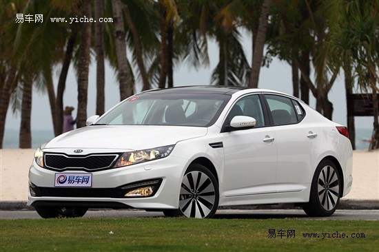 起亞新款K5亮相紐約車(chē)展