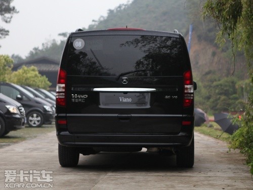 福建奔馳2013款唯雅諾 福建奔馳2013款唯雅諾