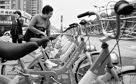 全國第一個福彩資金建設公益自行車系統(tǒng)落戶洛陽