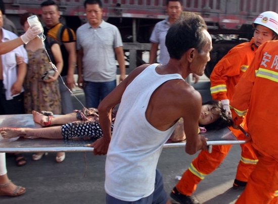 安陽11歲女孩被40噸大貨車碾壓 始終沒落一滴淚