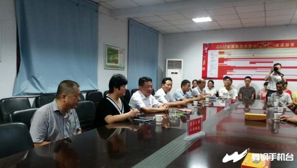 雪中送炭！農(nóng)商銀行為10名貧困學(xué)子的大學(xué)夢(mèng)保駕護(hù)航