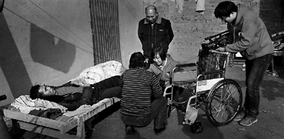 愛心接力尋最需輪椅 愛心接力尋最需輪椅