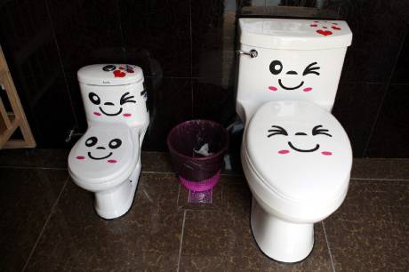 杭州一“四星級(jí)”公廁亮相 杭州一“四星級(jí)”公廁亮相