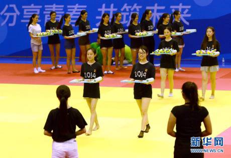 青奧會志愿者誓師大會 青奧會志愿者誓師大會