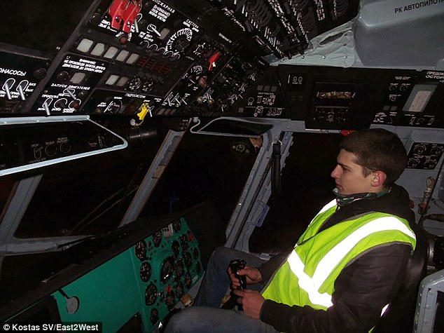 俄羅斯青年夜?jié)摍C(jī)場(chǎng) 進(jìn)出跑道無(wú)人發(fā)現(xiàn)