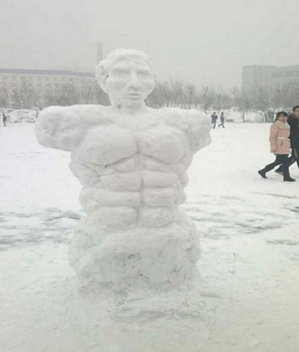 創(chuàng)意十足！日系列卡通雪人走紅