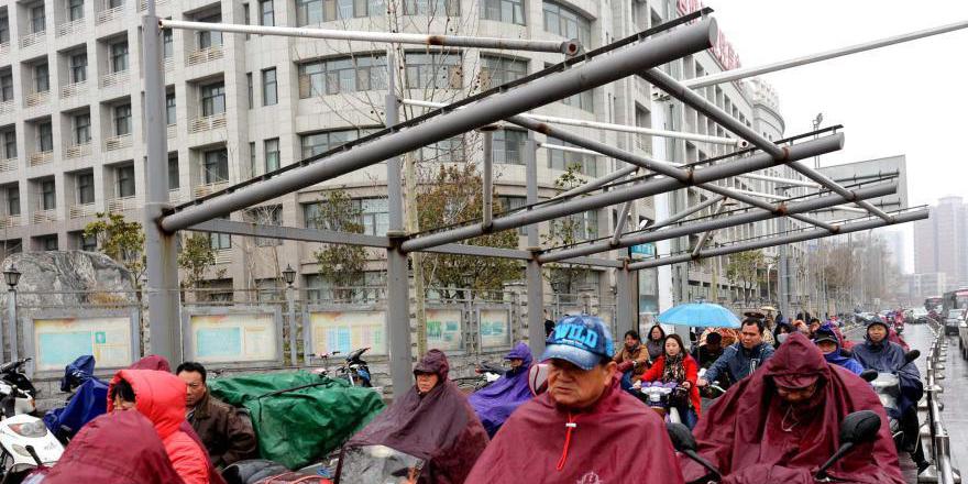 鄭州街頭遮陽(yáng)棚 鄭州街頭遮陽(yáng)棚