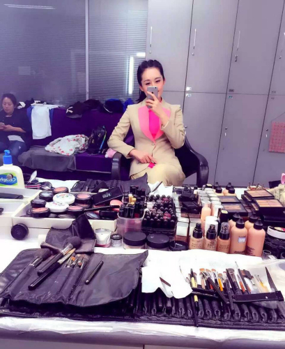 央五主播健身照走紅 央五主播健身照走紅