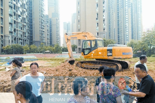 昨天，由于附近居民抗議，紅旗變電站項(xiàng)目再次停工