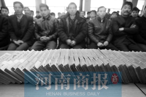 打擊拖欠農(nóng)民工工資，鄭州今年又出狠招（資料圖）河南商報(bào)記者 王春勝/攝