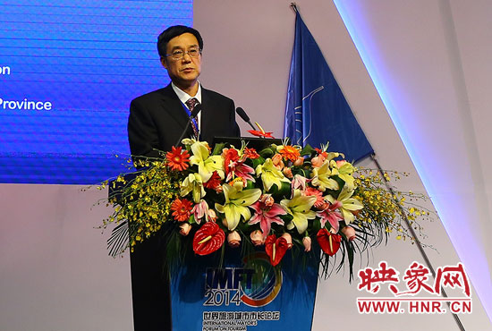 鄭州航空港區(qū)管委會主任張延明。