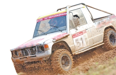 皮卡因既有轎車的舒適性，又有貨車的載貨能力，同時也具備較強的越野性能，深受廣大車友喜愛。