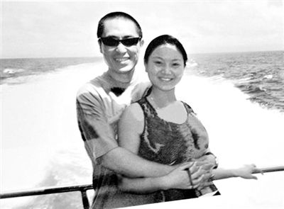 張藝謀與現(xiàn)任妻子陳婷。資料圖片