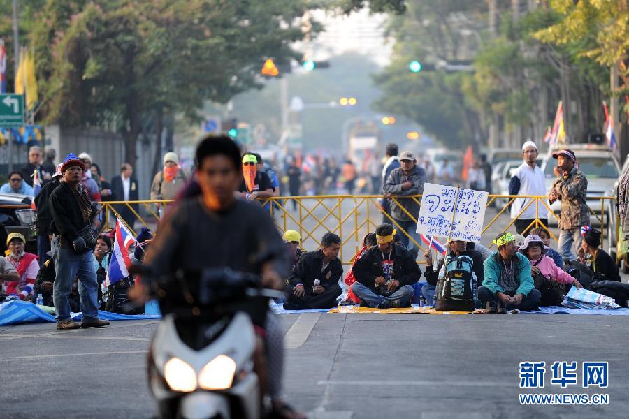泰國反政府示威者阻止大選登記工作 泰國反政府示威者阻止大選登記工作