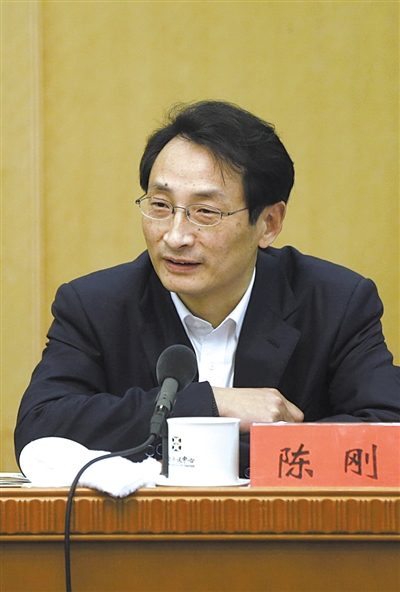 昨日，北京市人大代表、北京市副市長陳剛參與豐臺團小組討論。 新京報記者 浦峰 攝