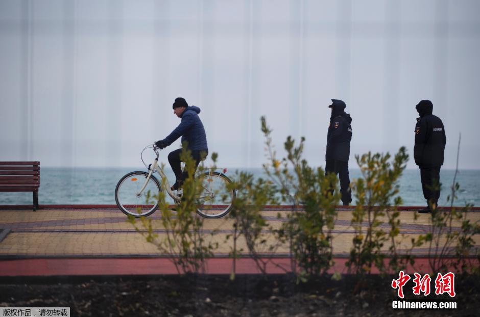 當(dāng)?shù)貢r間1月29日，俄羅斯索契，2014年索契冬奧會，俄羅斯軍方在奧林匹克公園周邊部署放空導(dǎo)彈系統(tǒng)。