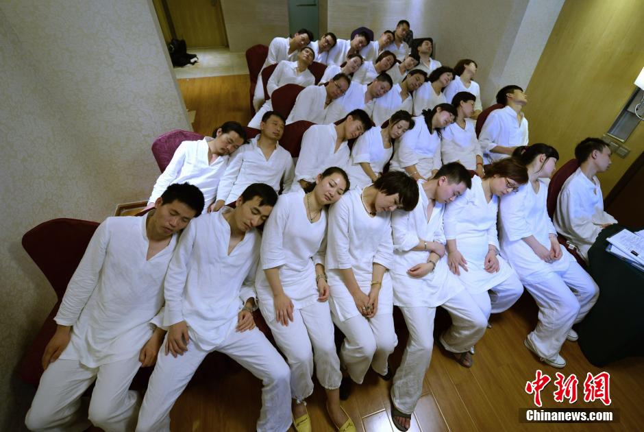 長(zhǎng)沙首個(gè)睡眠班開(kāi)課 長(zhǎng)沙首個(gè)睡眠班開(kāi)課