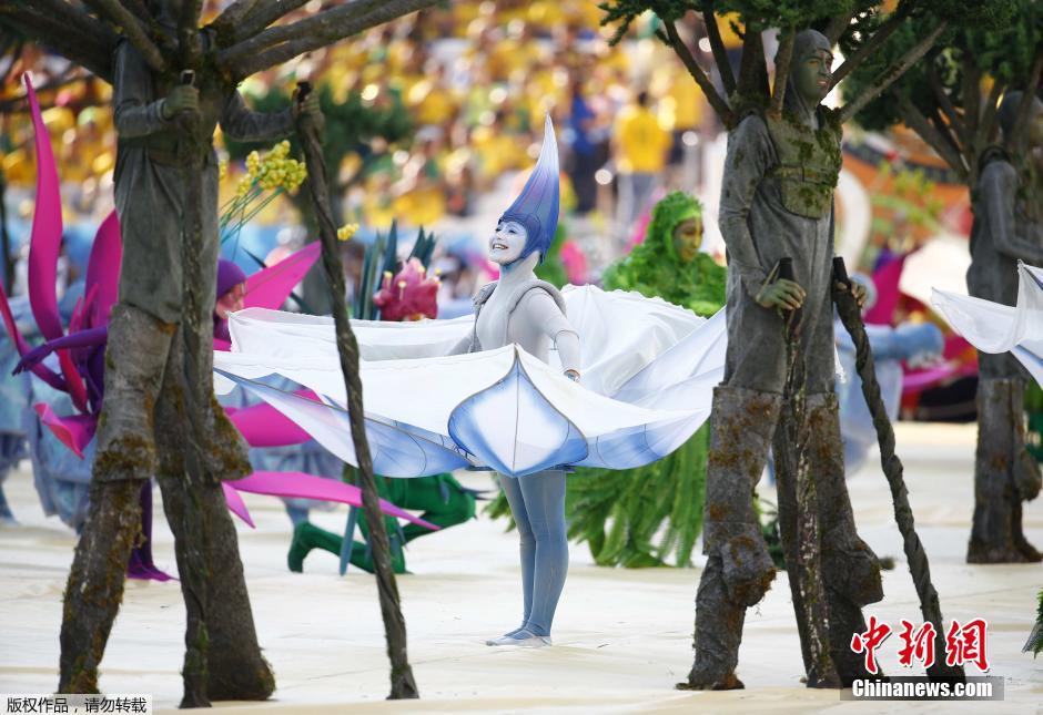 北京時間6月13日凌晨2時，巴西世界杯正式拉開帷幕。