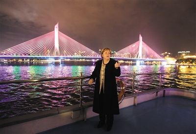 2012年2月3日，德國總理默克爾夜游廣州。