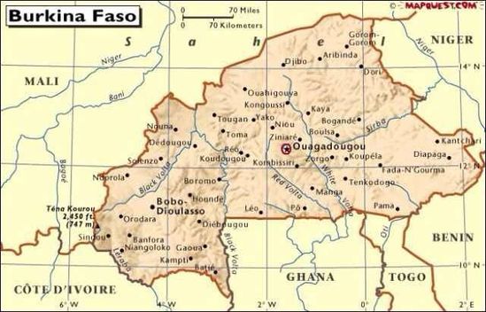 飛機(jī)失事地點(diǎn)布基納法索首都瓦加杜古（圖中紅圈位置）