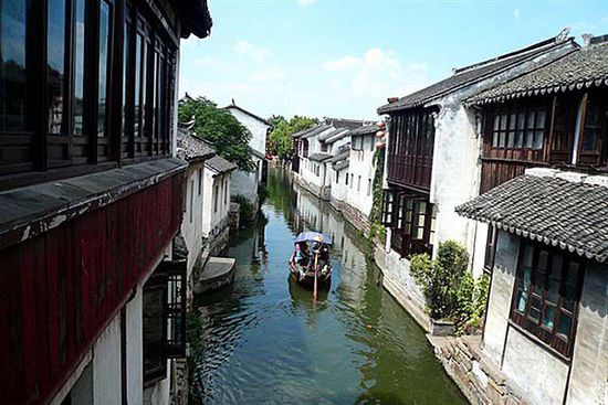 黃金周多個(gè)景區(qū)遇冷：黃山五臺山游客同比降3成