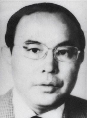 胡玉興 現(xiàn)年59歲，外逃前任山西省太原市住房制度改革辦公室主任，2002年7月逃往澳大利亞或新西蘭。