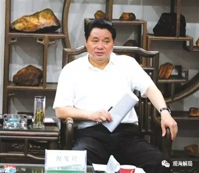 對于商人、老板的“雅贈”，倪發(fā)科從不拒絕