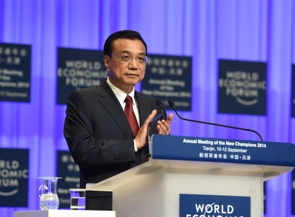 李克強(qiáng)總理出席夏季達(dá)沃斯論壇并發(fā)表開幕式致辭。
