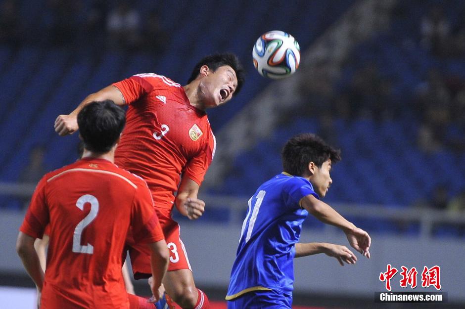 2014足球友誼賽 國(guó)足3-0勝泰國(guó)了結(jié)“1-5”恩怨 2014足球友誼賽 國(guó)足3-0勝泰國(guó)了結(jié)“1-5”恩怨