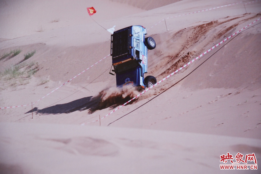 賽車的世界、更是男人的世界。圖為部分參展攝影作品。