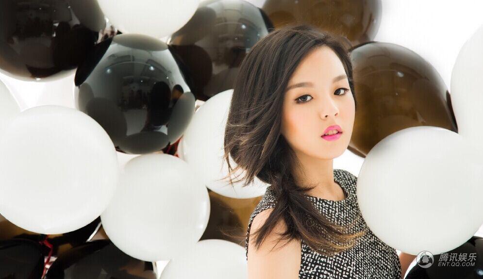 法圖麥迎13歲生日 李詠哈文齊出鏡拍寫(xiě)真大片 法圖麥迎13歲生日 李詠哈文齊出鏡拍寫(xiě)真大片