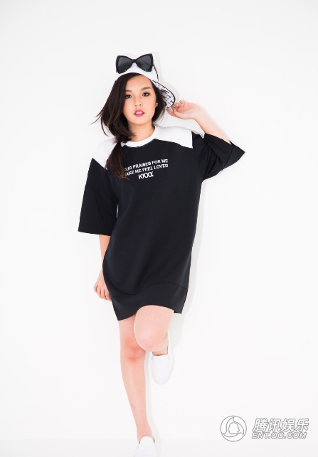 法圖麥迎13歲生日 李詠哈文齊出鏡拍寫(xiě)真大片 法圖麥迎13歲生日 李詠哈文齊出鏡拍寫(xiě)真大片