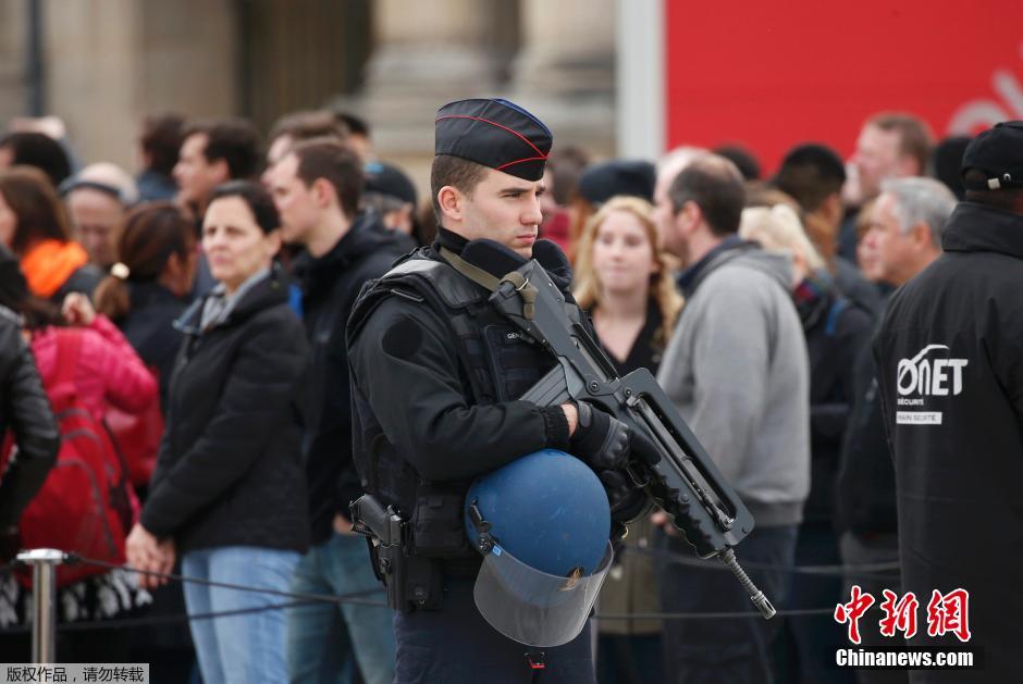 巴黎盧浮宮等主要公共場(chǎng)所重新開(kāi)放 巴黎盧浮宮等主要公共場(chǎng)所重新開(kāi)放