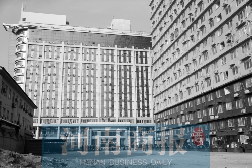 因購房尾款沒有交齊，鄭州一小區(qū)多戶業(yè)主的生活用水被停掉，有的連續(xù)半個月沒水吃。