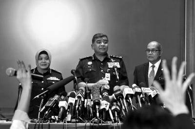 馬來西亞總警察長答記者問。記者陶冉 攝