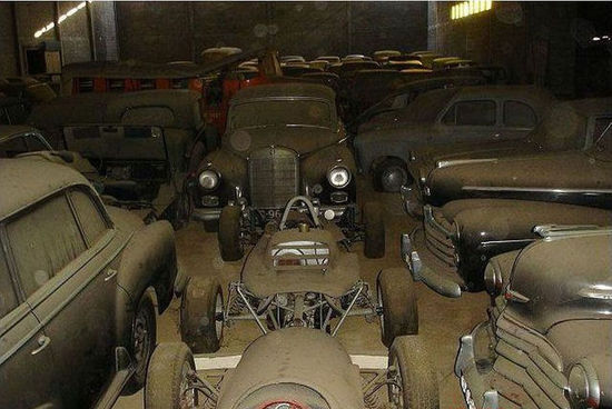 葡萄牙農(nóng)場倉庫驚現(xiàn)大量老爺車 價值數(shù)百萬英鎊(組圖) 葡萄牙農(nóng)場倉庫驚現(xiàn)大量老爺車 價值數(shù)百萬英鎊(組圖)