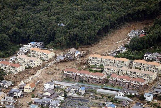 日本廣島泥石流災害失蹤人數(shù)升至43人 死亡39人 日本廣島泥石流災害失蹤人數(shù)升至43人 死亡39人