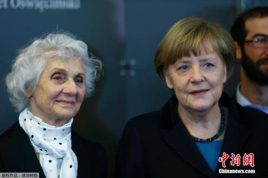 奧斯維辛集中營(yíng)幸存者以德報(bào)怨 與納粹后代結(jié)緣 奧斯維辛集中營(yíng)幸存者以德報(bào)怨 與納粹后代結(jié)緣