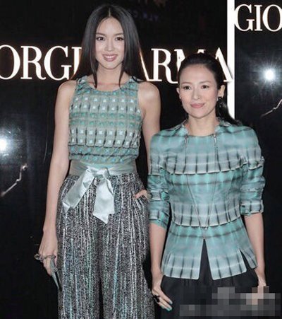 就算氣場絕對強大的貝嫂，跟張梓琳合影幾乎可以讓人忽視