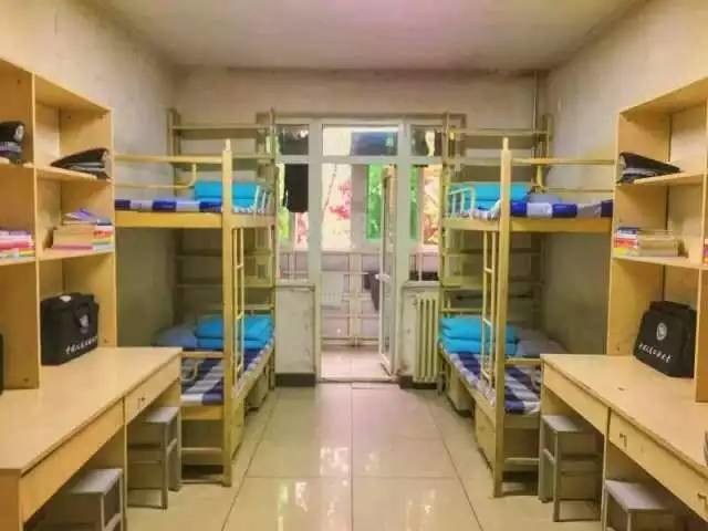 這個學(xué)校的男生宿舍火了！女同學(xué)都喊著要嫁