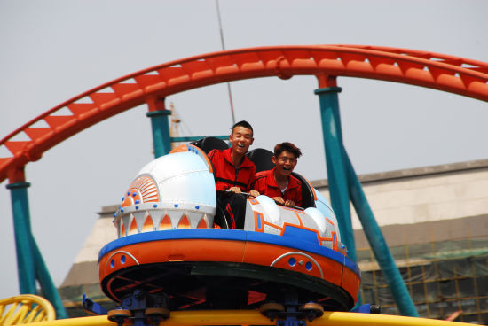 高考生組團解壓 玩轉蓬萊歐樂堡 高考生組團解壓 玩轉蓬萊歐樂堡