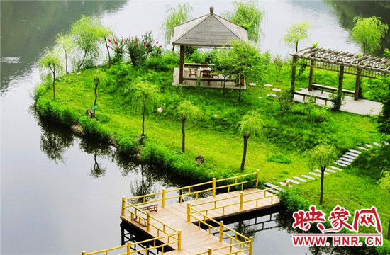 美不勝收 爬山、游園、賞奇觀（組圖）