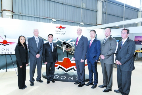 　　在今年的珠海航展上,河南人民看到一個熟悉的國際飛機品牌——美國穆尼飛機。